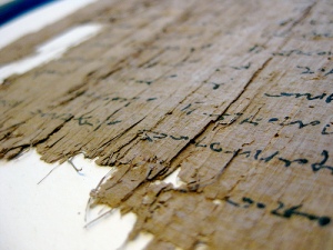 papiro antiguo en primer plano